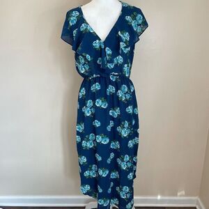 Wayf|Midi|Ruffle|Floral print| Lightweight| V-neck 